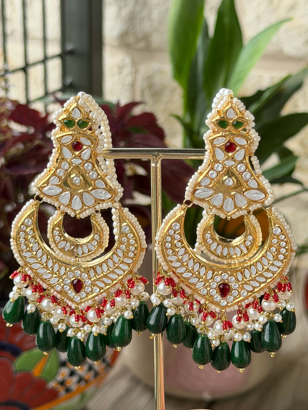 Aura Kundan Earrings