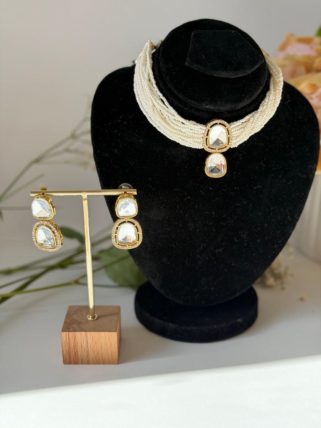 White Kundan Studded Choker Set