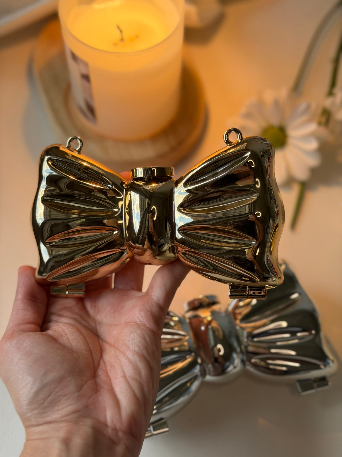 Bow Clutch