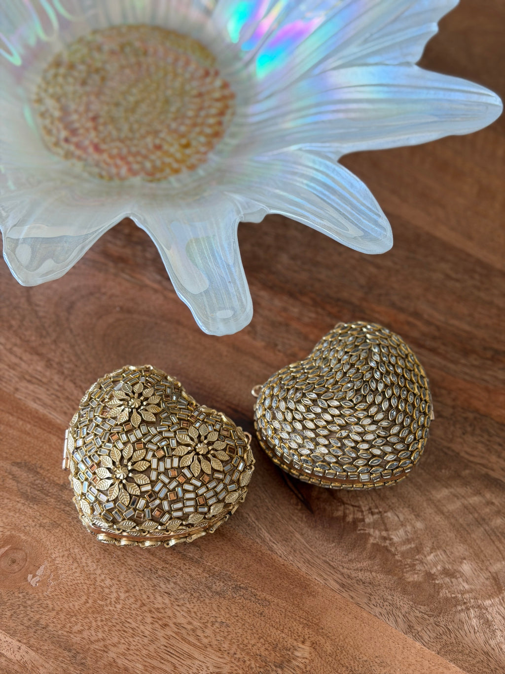 Kundan Heart Clutch