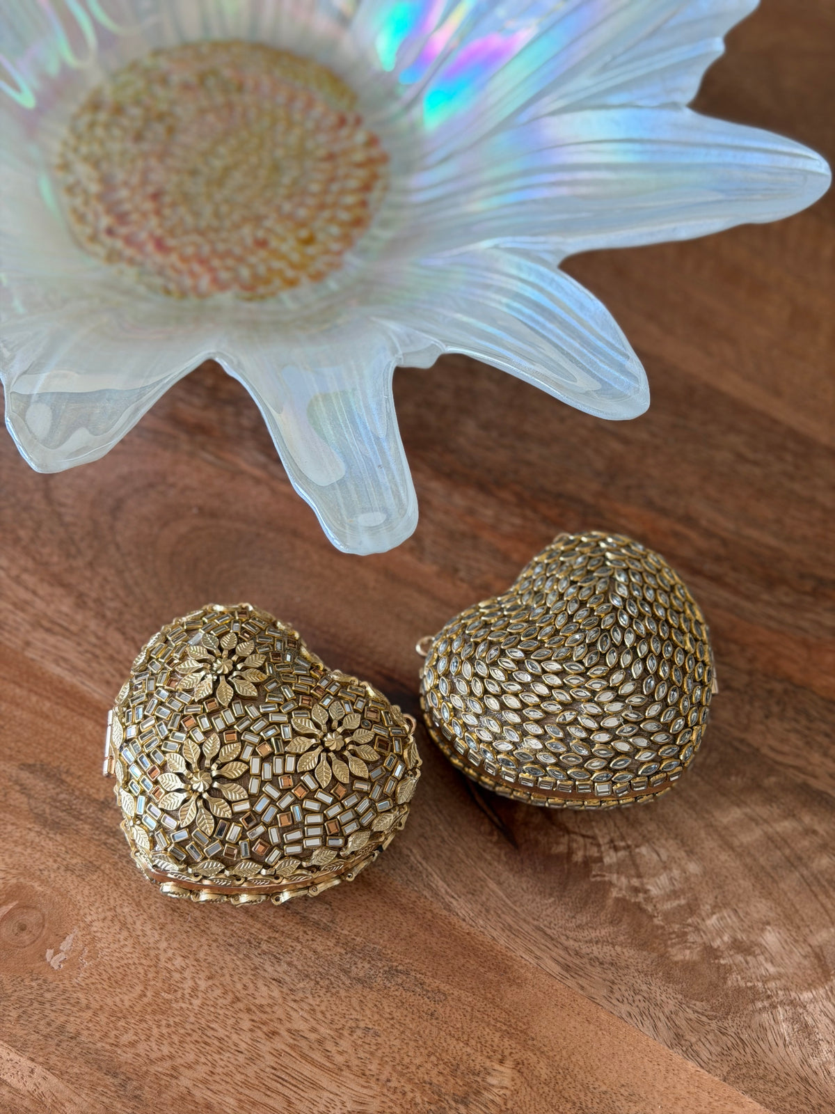 Kundan Heart Clutch