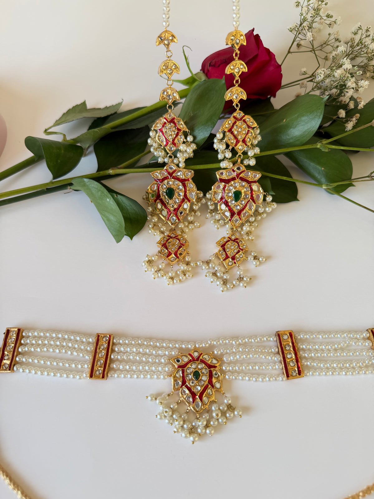 Traditional Kundan Choker Set with Bindi