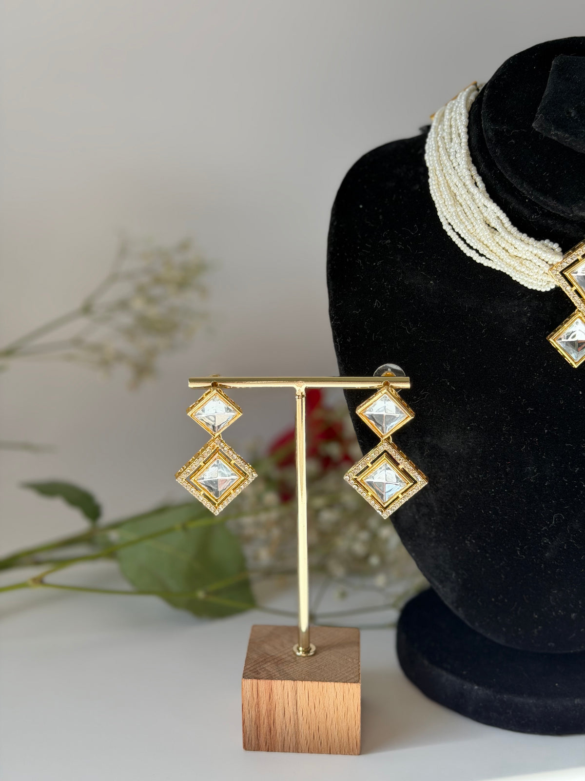 White Kundan Studded Choker Set