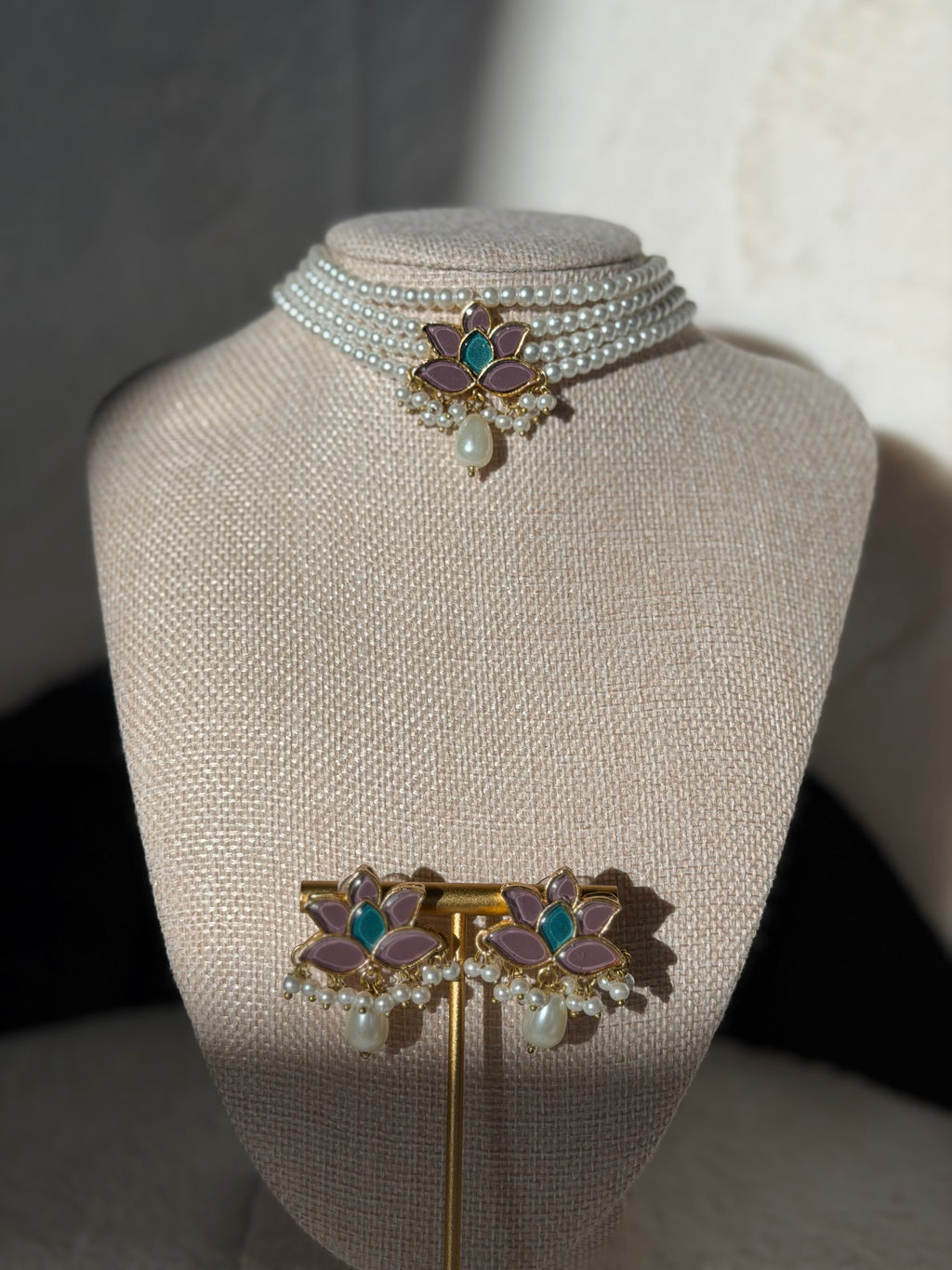 Lotus Choker Set (Lilac)