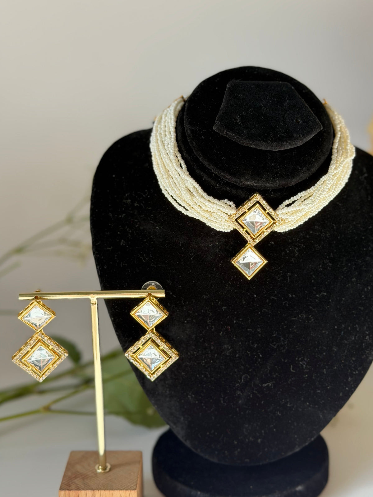 White Kundan Studded Choker Set