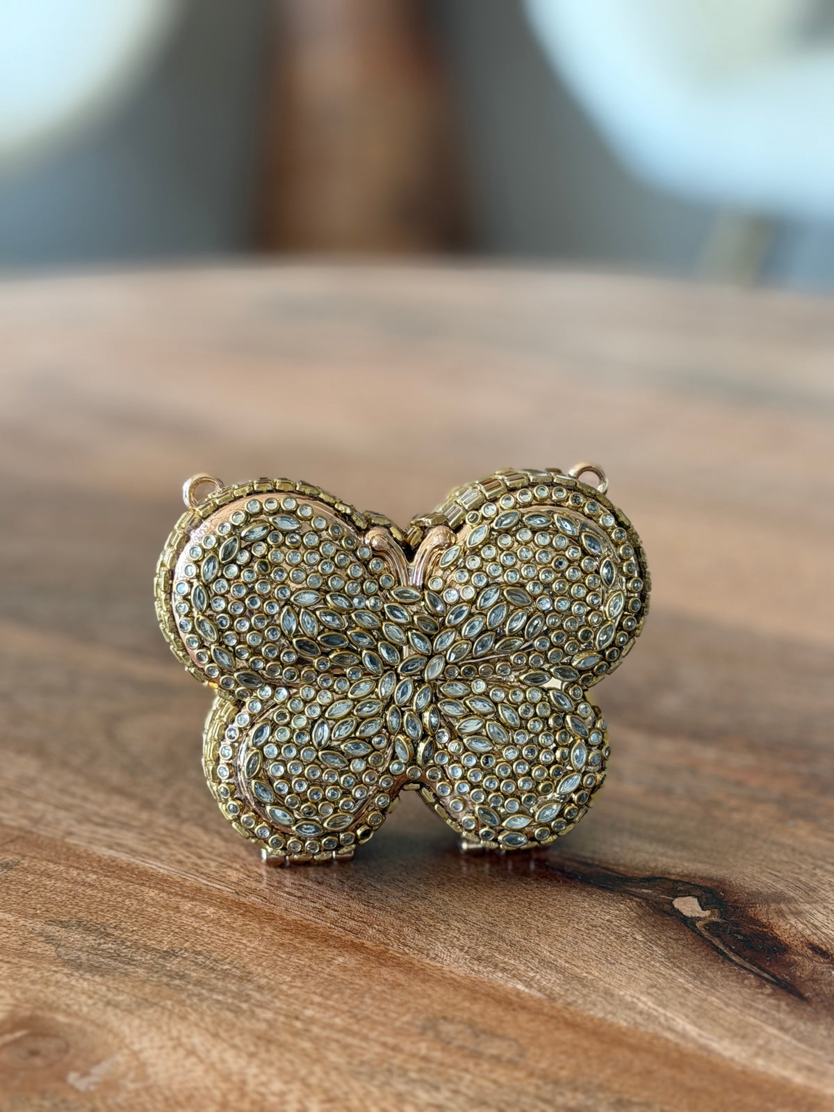 Butterfly Clutch