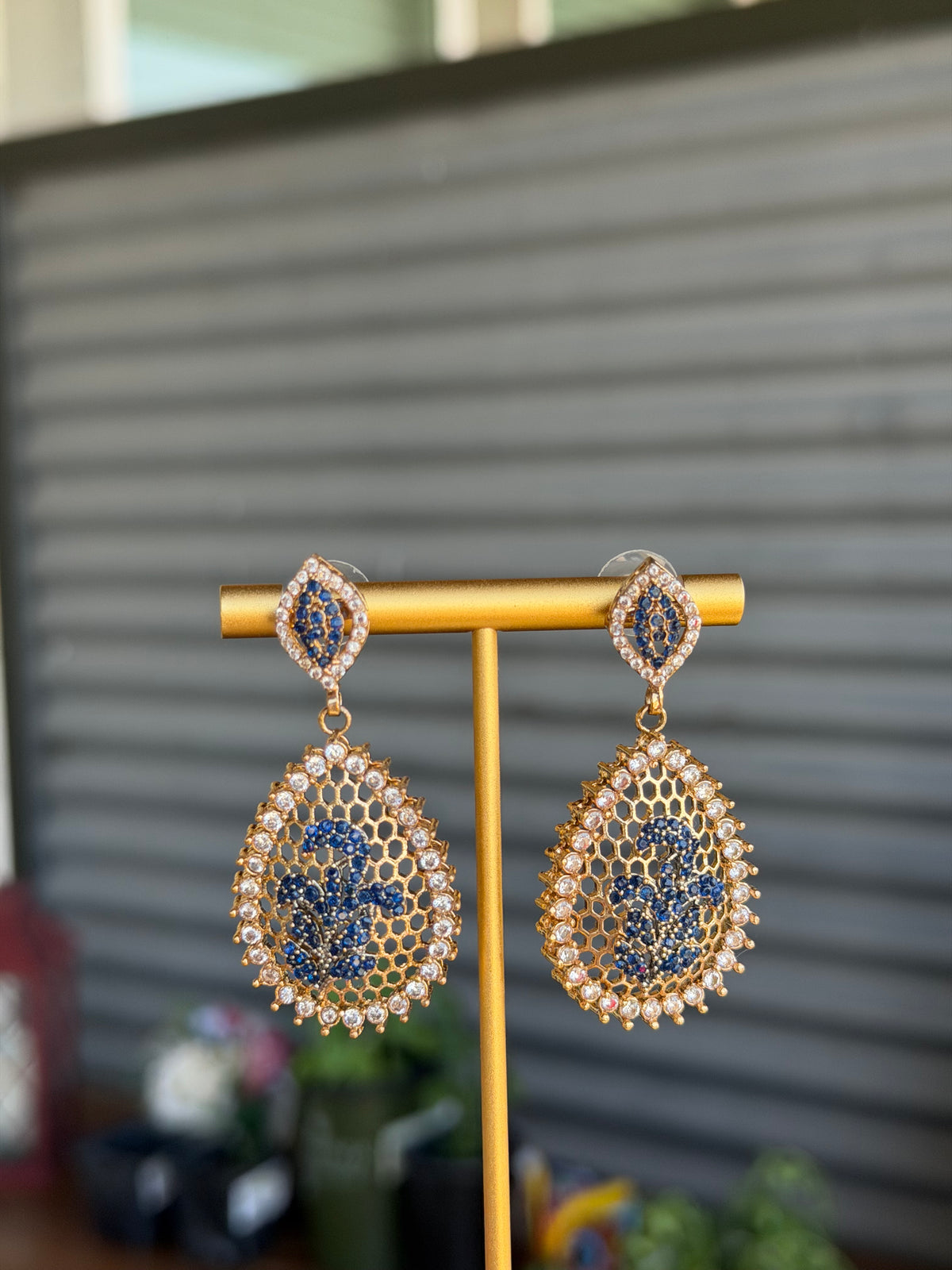 Zircon Onyx Earrings