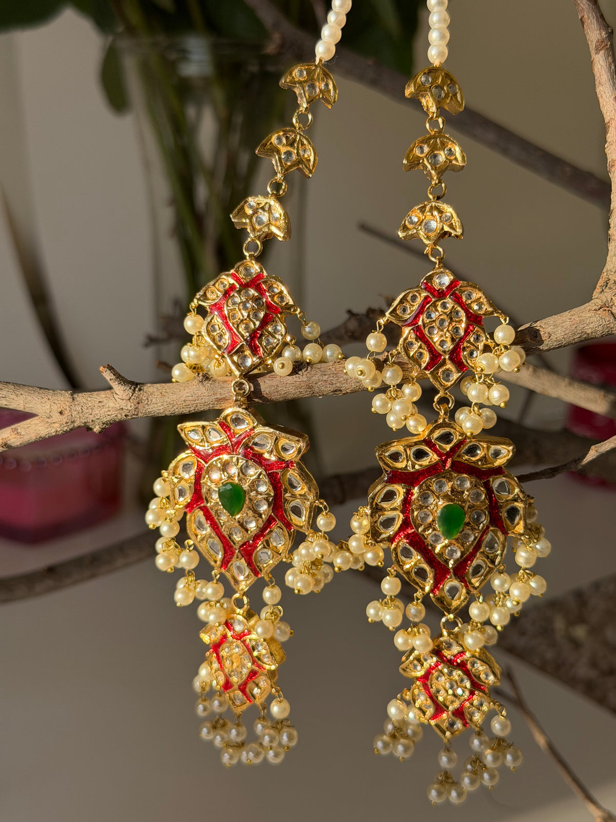 Traditional Kundan Choker Set with Bindi