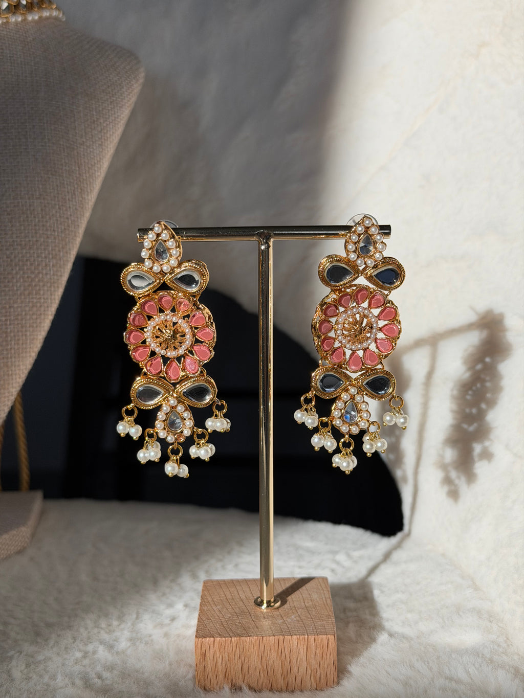 Blush Mirror Floral Choker Set