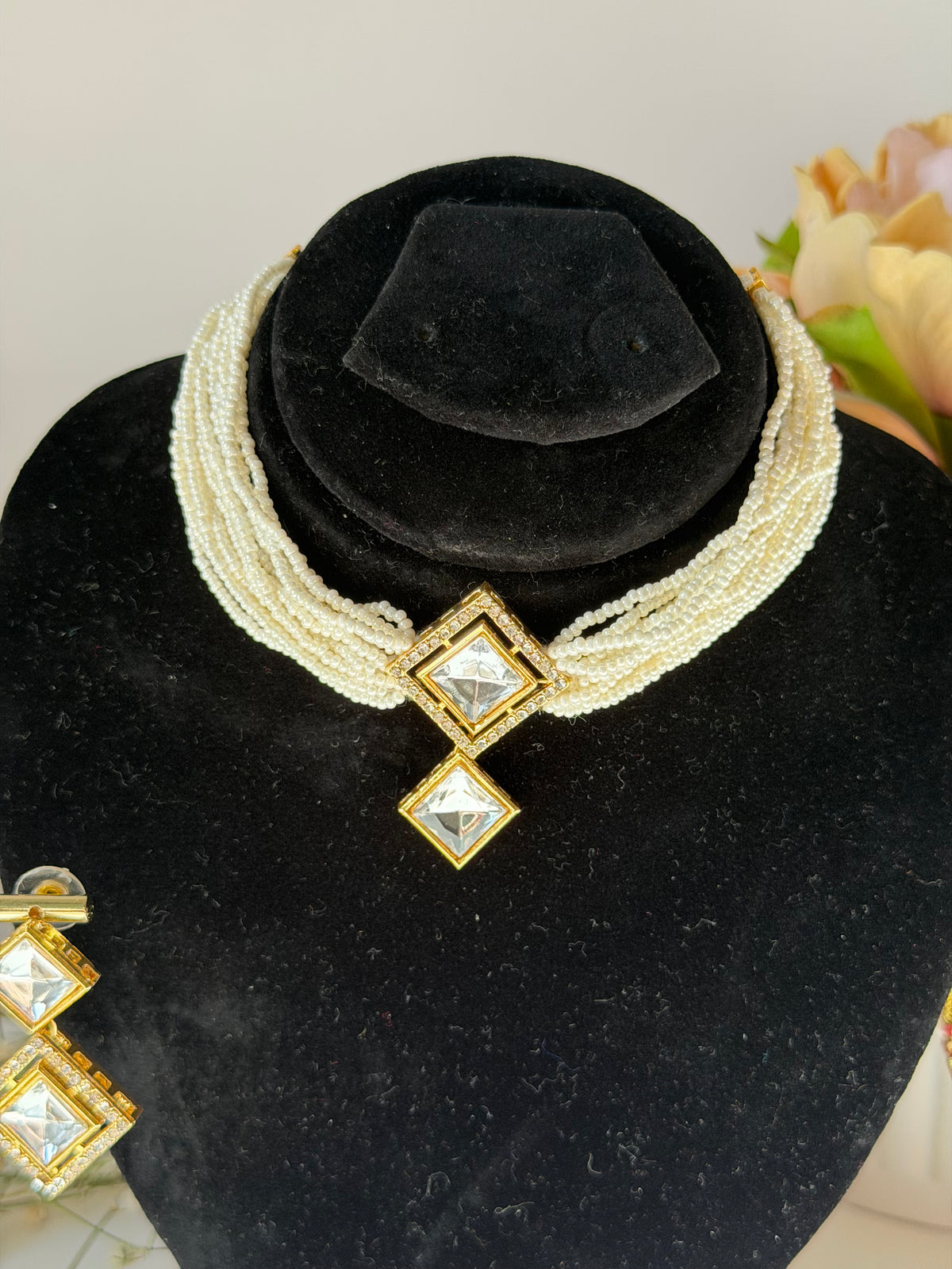 White Kundan Studded Choker Set