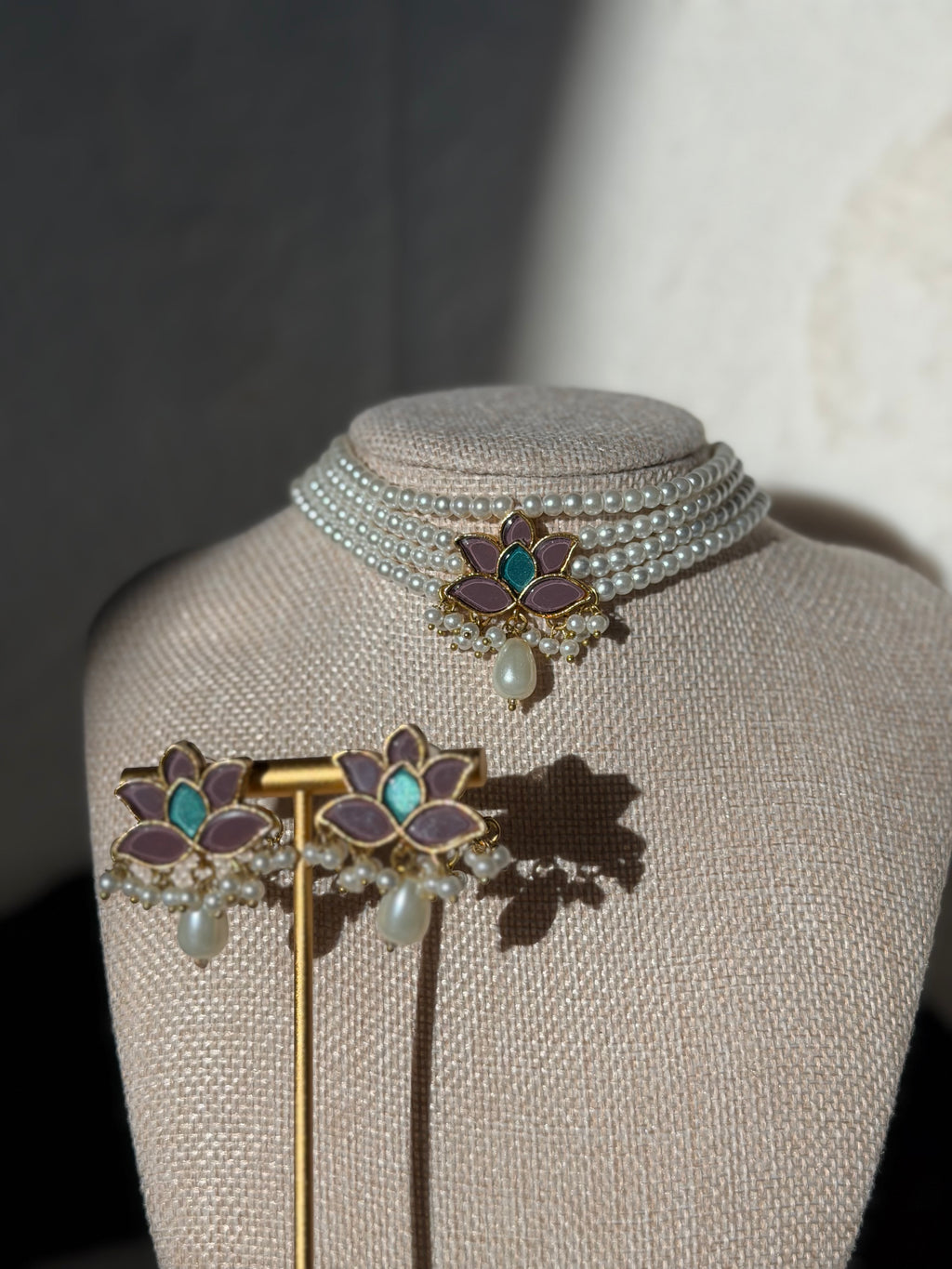 Lotus Choker Set (Lilac)